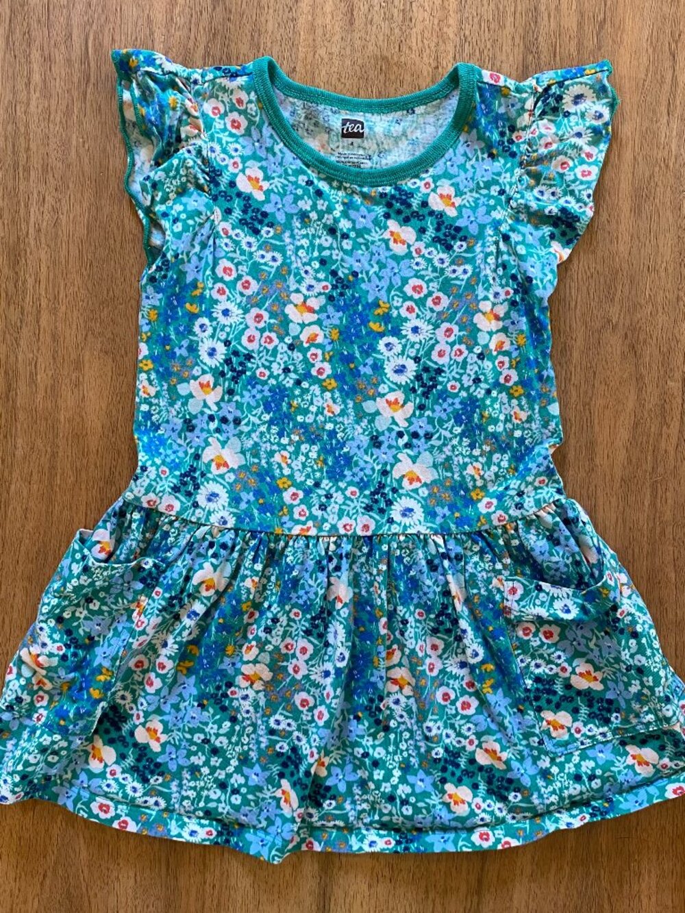 Tea Collection flutter sleeve floral dress, size 4 or 4T, excellent condition